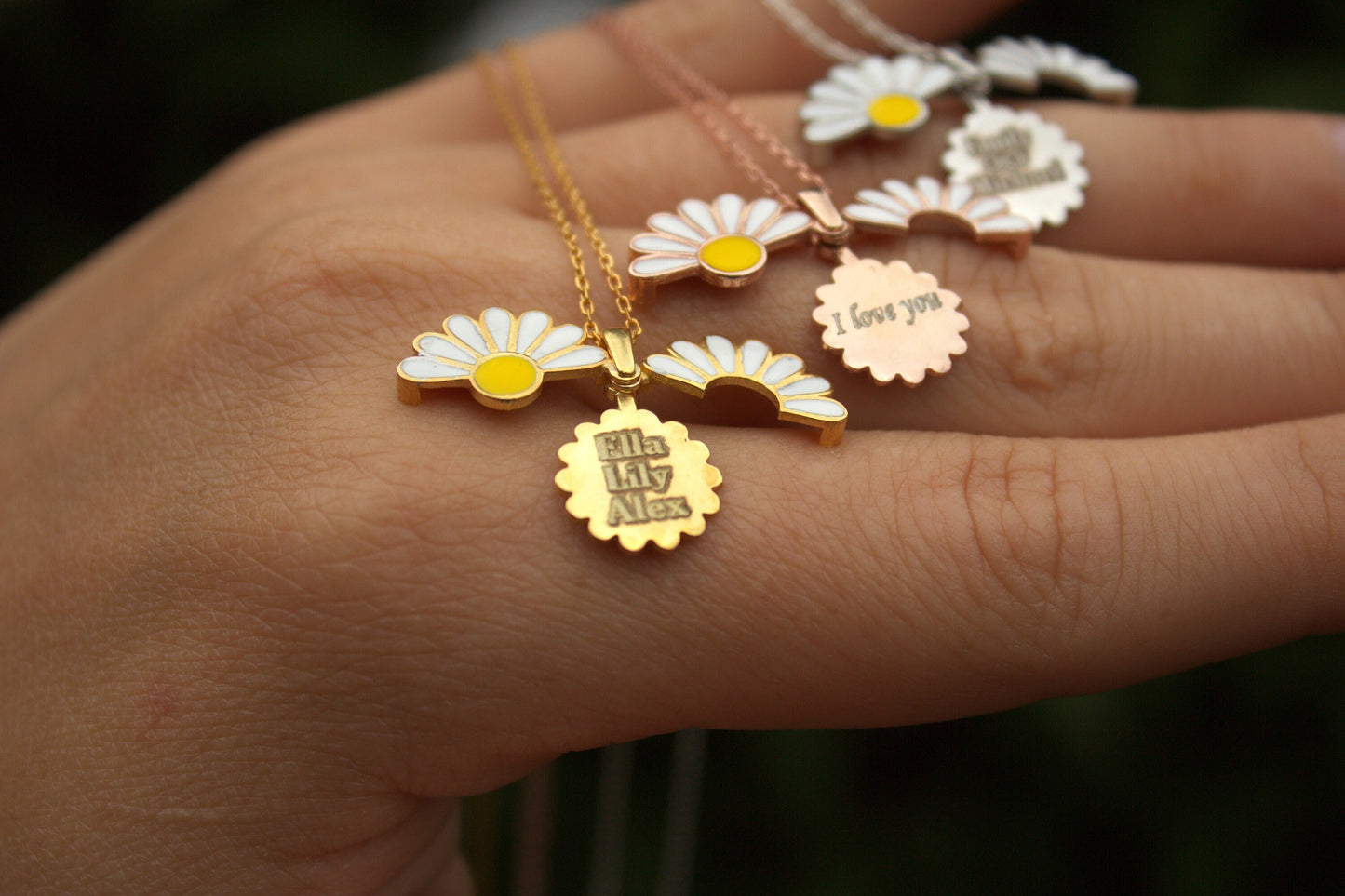 Daisy Name Necklace | Flower Jewelry |Birth Flower Necklace | Personalized Gift |Gift for Her |Daisy Jewelry |Gift For Mother | Name Jewelry